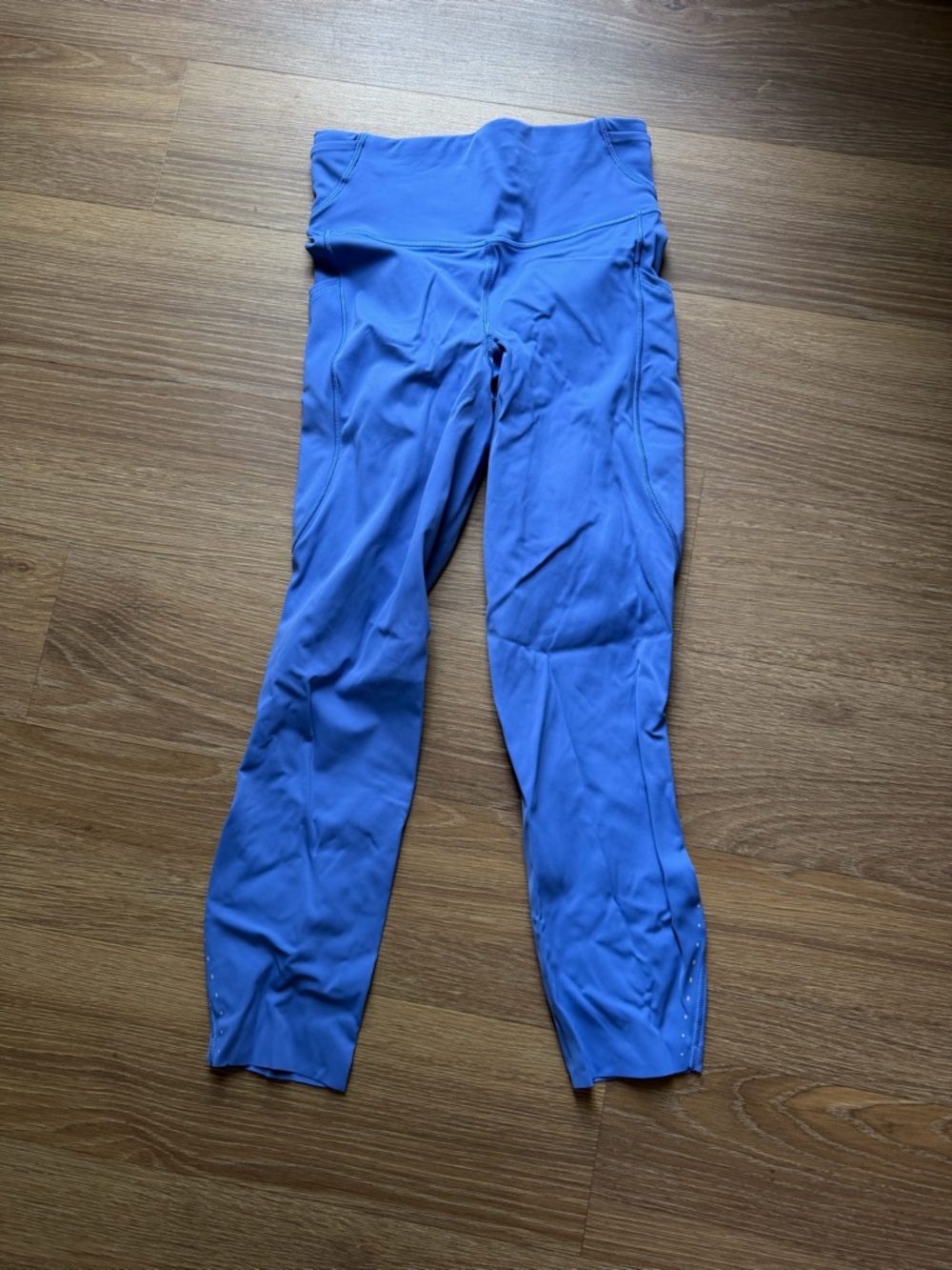 Lululemon Fast and Free High-Rise Tight 25"
5 Pocket